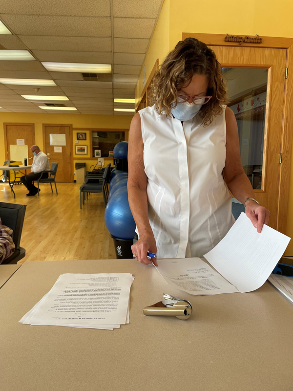 Michelle C. Berk, Esq., volunteering at the Montco SAAC’s Wills Clinic for Seniors